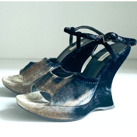 Vintage 00" authentic PRADA Ombré Grey Beige Velvet Wedge Heels 38.5 - Picture 1 of 10